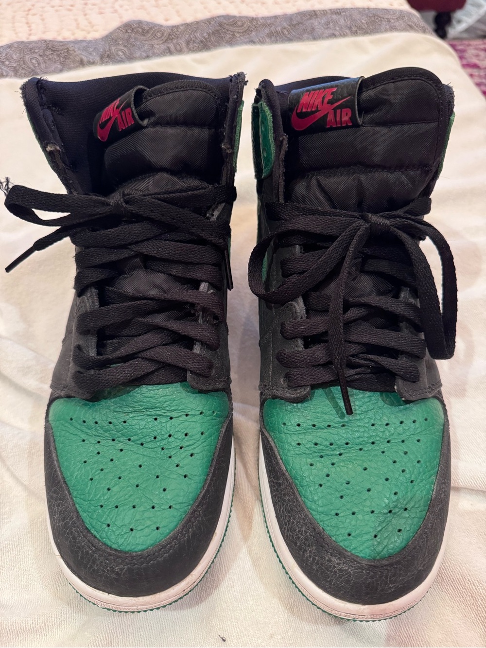 Nike Air Jordan 1 Mid Pine Green Black Green High Tops Size 7Y/Womens 8.5